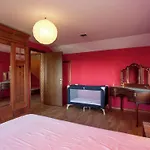 Semesterbostad Hillside Near Coo Fall