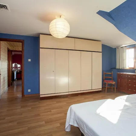 Friendly And Rustic Family With Fireplace Stavelot